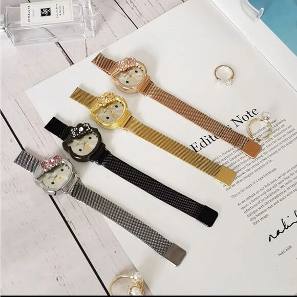 Hello Kitty Rose Gold Mesh Watch - Picture 4 of 4